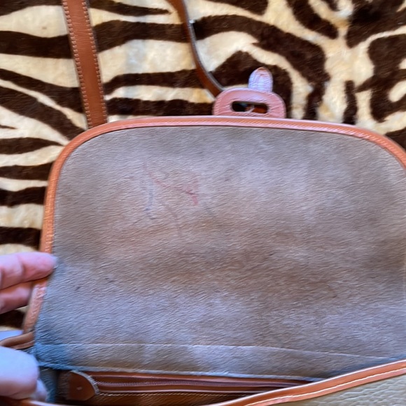 Dooney & Bourke Crossbody Bag - Picture 5 of 11